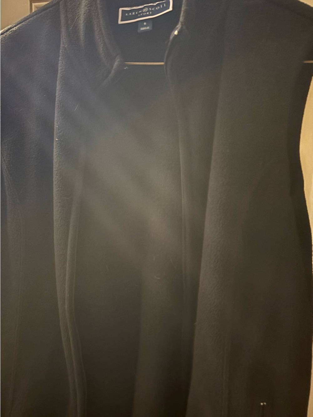 Karen Scott Black Sleeveless Fleece Vest